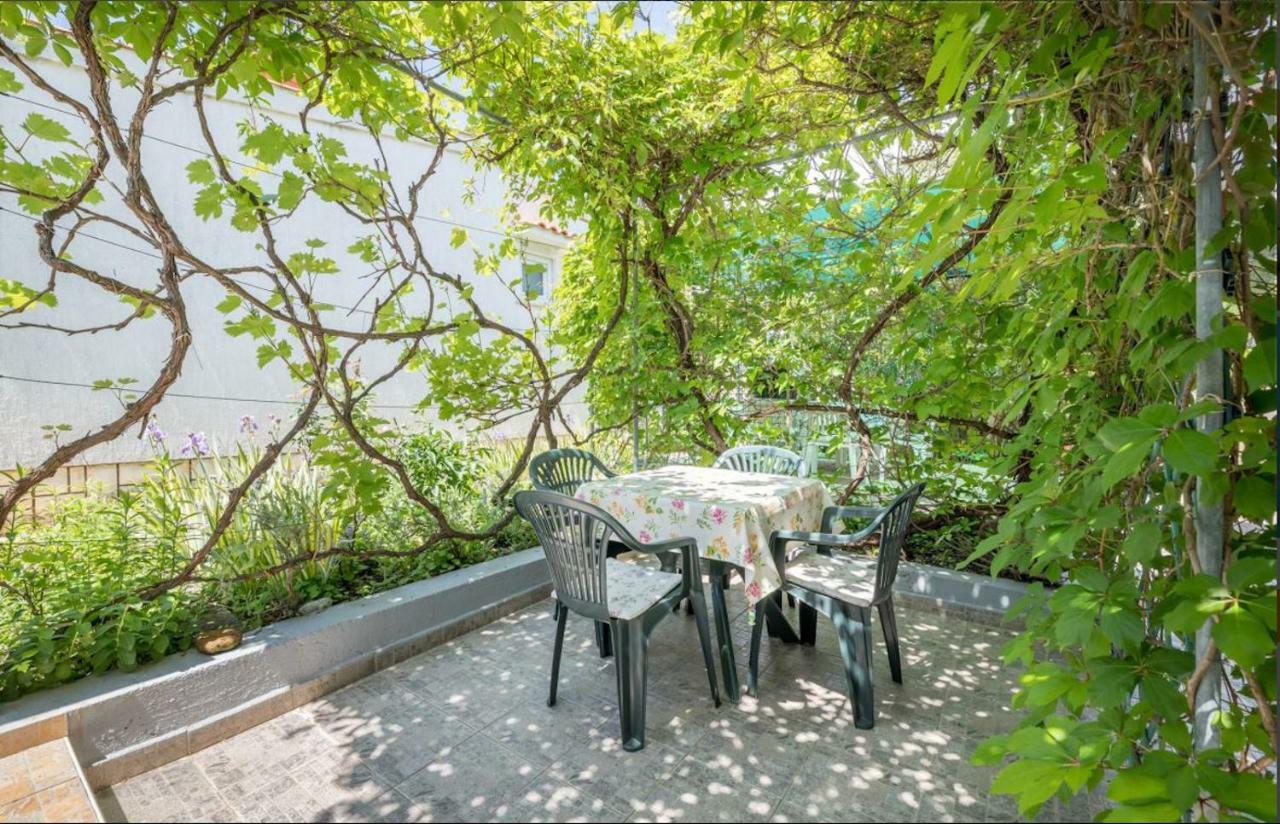 Apartmani Sersic Baska  Exterior photo