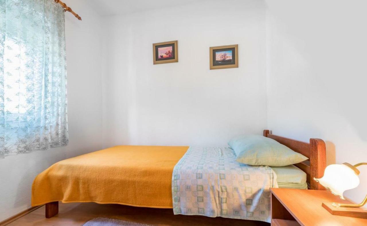 Apartmani Sersic Baska  Exterior photo